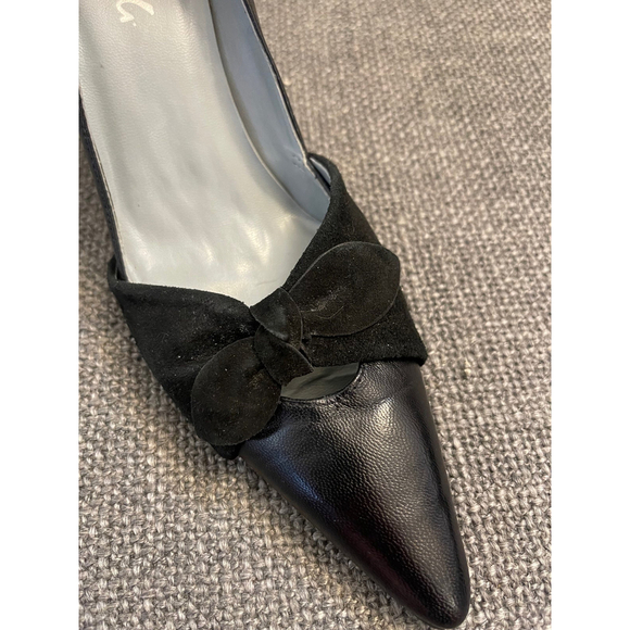 BCBG Paris Black Suede Pump Heels Size 6 - Picture 8 of 11